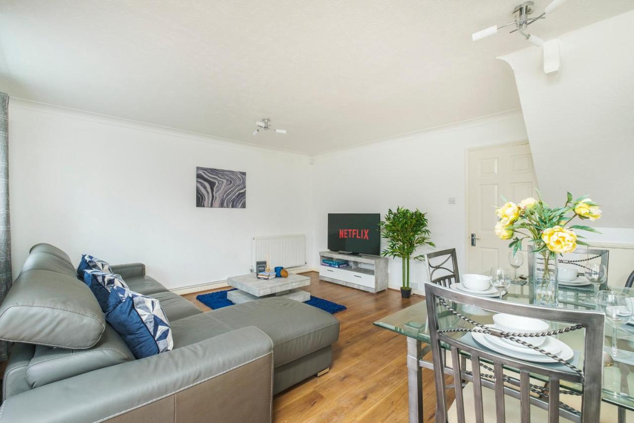 דירות Beautiful 3 Bed House With Amazing Views In Dartford, Kent מראה חיצוני תמונה