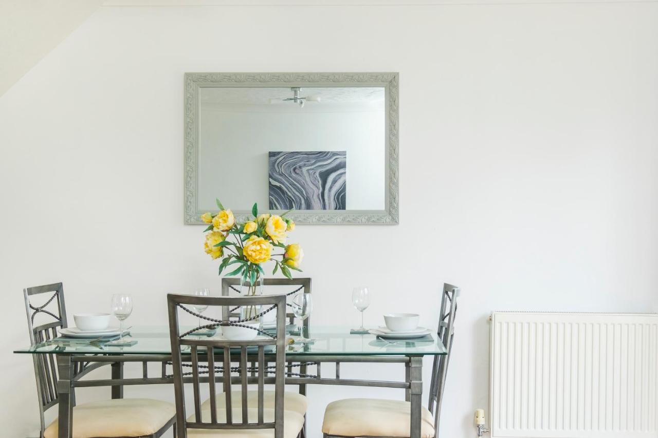 דירות Beautiful 3 Bed House With Amazing Views In Dartford, Kent מראה חיצוני תמונה