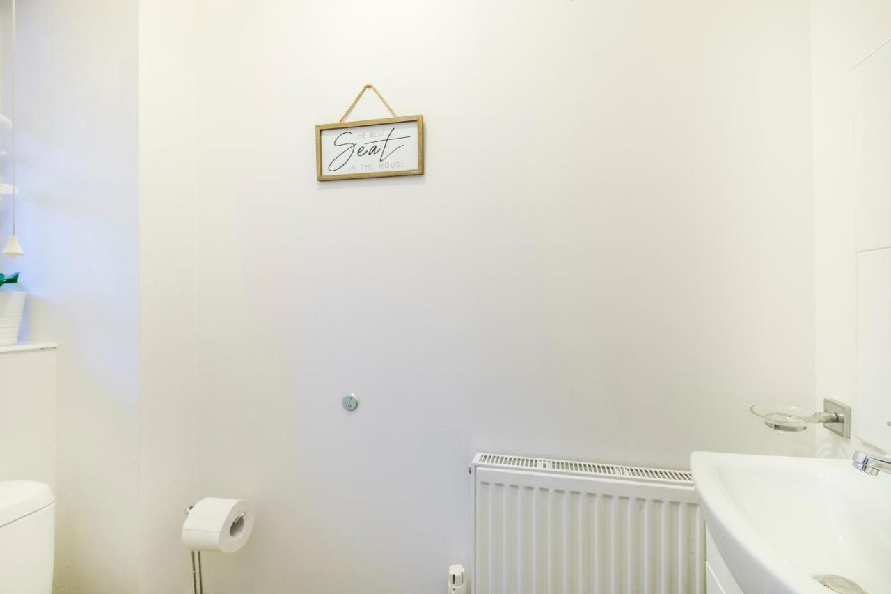 דירות Beautiful 3 Bed House With Amazing Views In Dartford, Kent מראה חיצוני תמונה