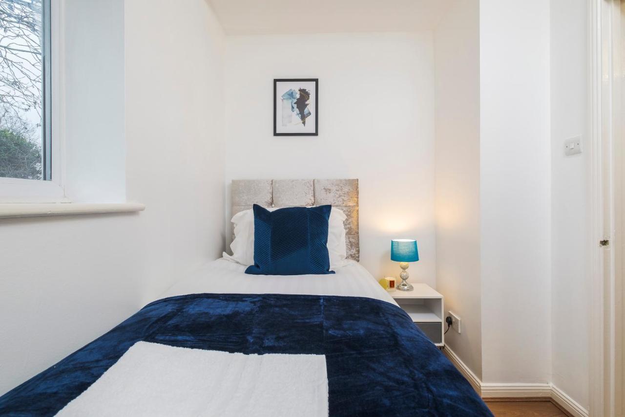 דירות Beautiful 3 Bed House With Amazing Views In Dartford, Kent מראה חיצוני תמונה